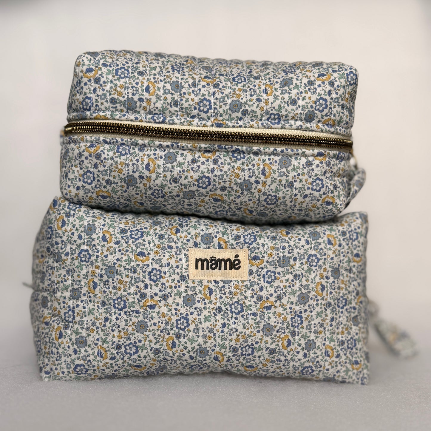 La trousse FLEURS BLEUES
